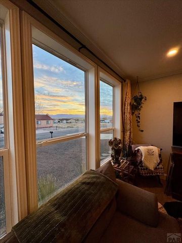 279 W Acorn Dr, Pueblo West, CO 81007