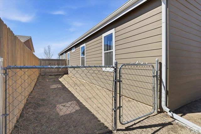 279 W Acorn Dr, Pueblo West, CO 81007