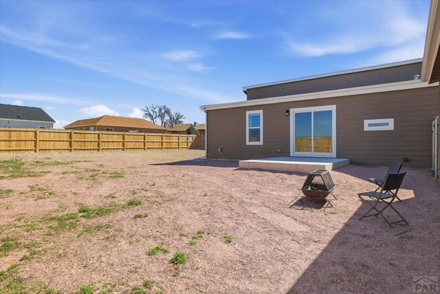 279 W Acorn Dr, Pueblo West, CO 81007