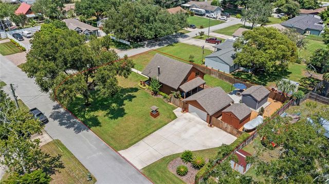 2810 PINE AVENUE, Apopka, FL 32703