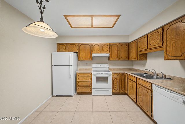 4329 E CAPRI Avenue 222, Mesa, AZ 85206