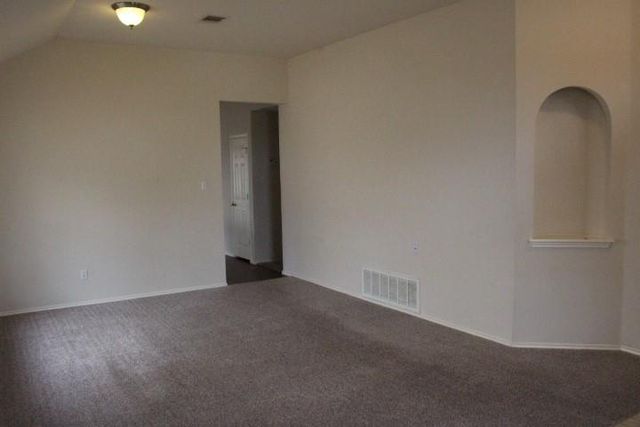 9401 Bradner DR, Austin, TX 78748