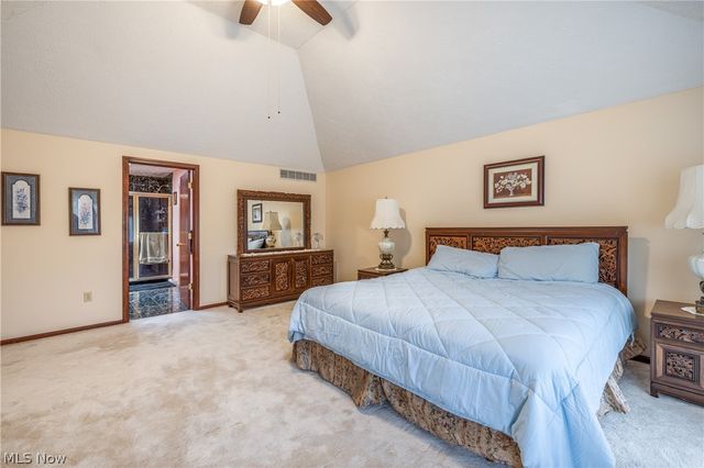 10037 Jamestown Drive, North Royalton, OH 44133