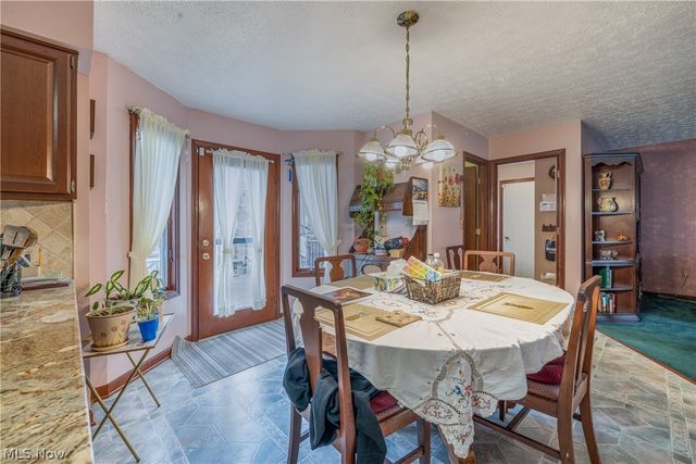 10037 Jamestown Drive, North Royalton, OH 44133