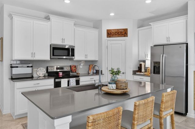 6922 PERCH HAMMOCK LOOP, Groveland, FL 34736