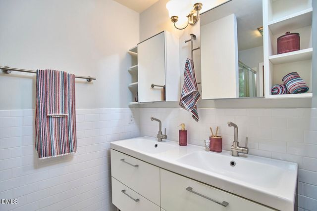 1311 Tallyho Trail, Chapel Hill, NC 27516