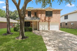 17502 S Summit Canyon Drive, Houston, TX 77095