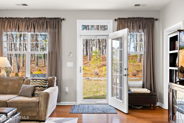 8 Starboard Court, Little Egg Harbor, NJ 08087