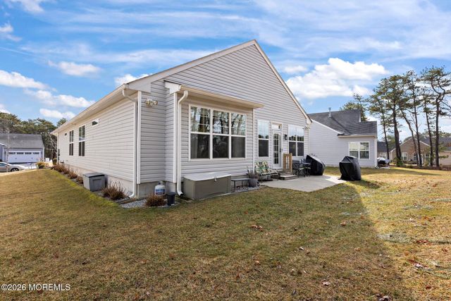 8 Starboard Court, Little Egg Harbor, NJ 08087