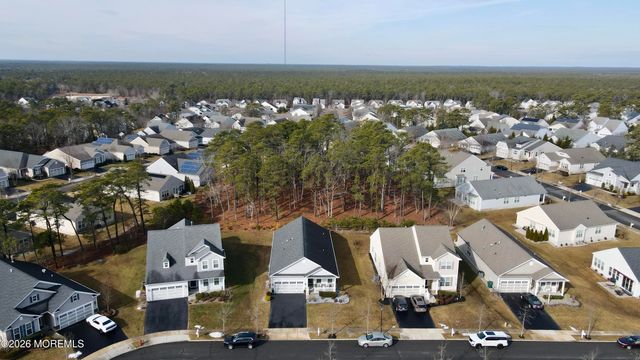 8 Starboard Court, Little Egg Harbor, NJ 08087