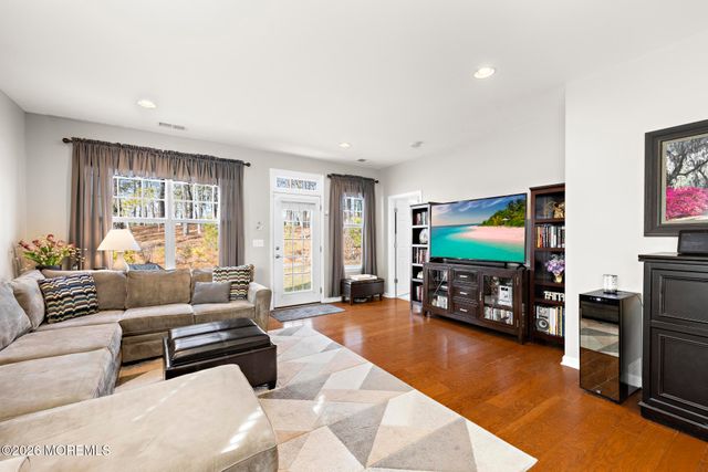 8 Starboard Court, Little Egg Harbor, NJ 08087