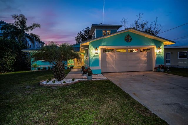 1626 SEA BREEZE DRIVE, Tarpon Springs, FL 34689