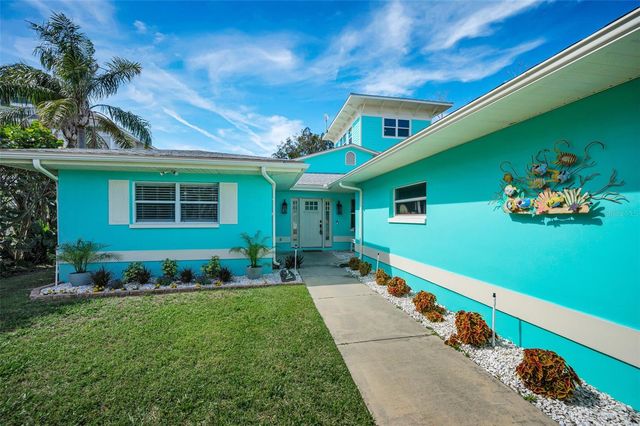 1626 SEA BREEZE DRIVE, Tarpon Springs, FL 34689