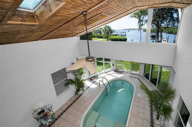 1626 SEA BREEZE DRIVE, Tarpon Springs, FL 34689