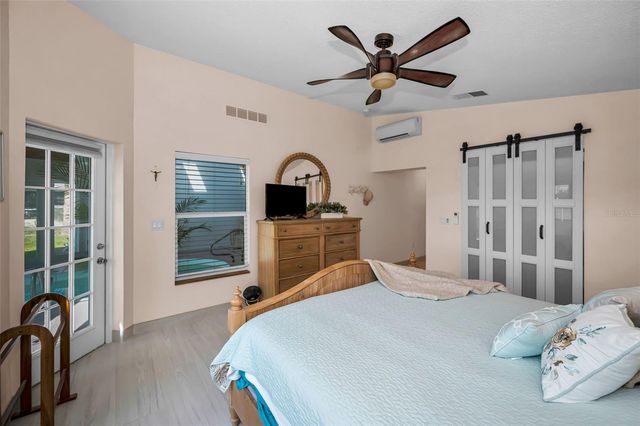 1626 SEA BREEZE DRIVE, Tarpon Springs, FL 34689