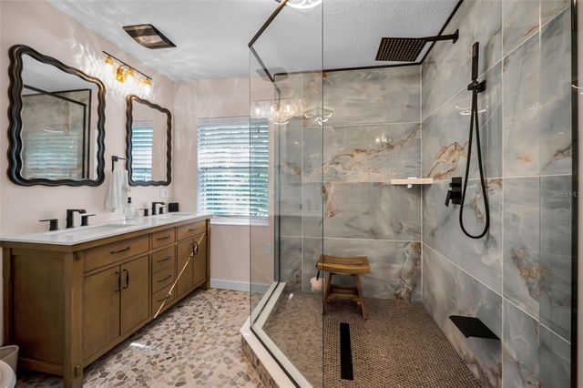 1626 SEA BREEZE DRIVE, Tarpon Springs, FL 34689