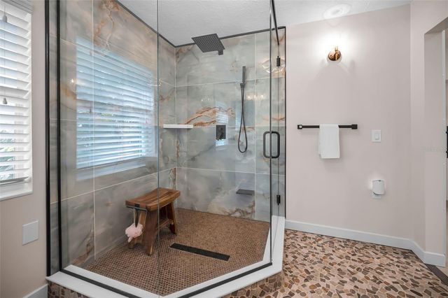 1626 SEA BREEZE DRIVE, Tarpon Springs, FL 34689