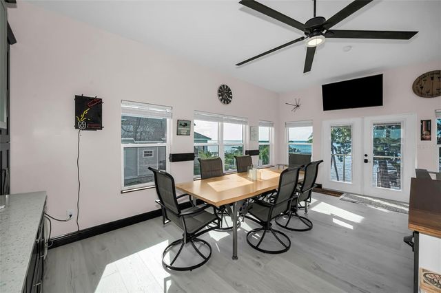 1626 SEA BREEZE DRIVE, Tarpon Springs, FL 34689