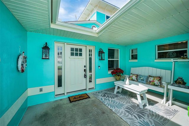 1626 SEA BREEZE DRIVE, Tarpon Springs, FL 34689