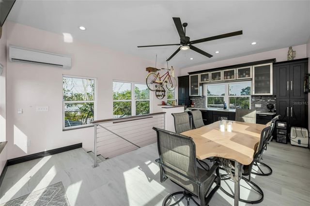 1626 SEA BREEZE DRIVE, Tarpon Springs, FL 34689