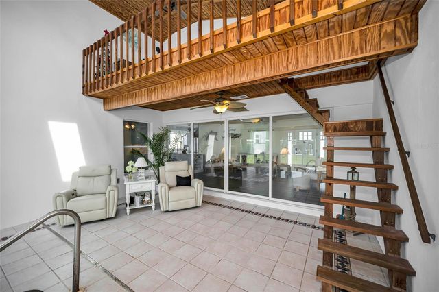1626 SEA BREEZE DRIVE, Tarpon Springs, FL 34689