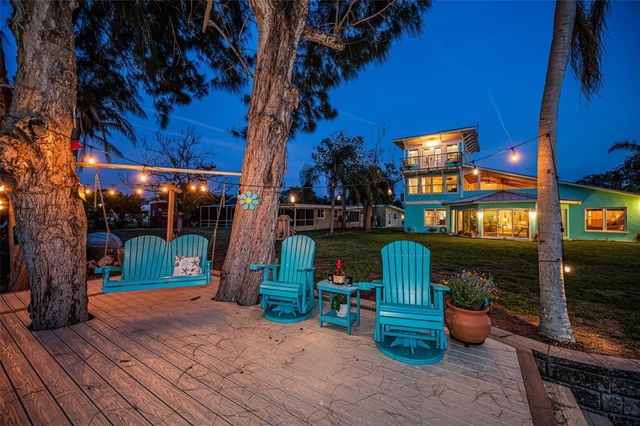 1626 SEA BREEZE DRIVE, Tarpon Springs, FL 34689
