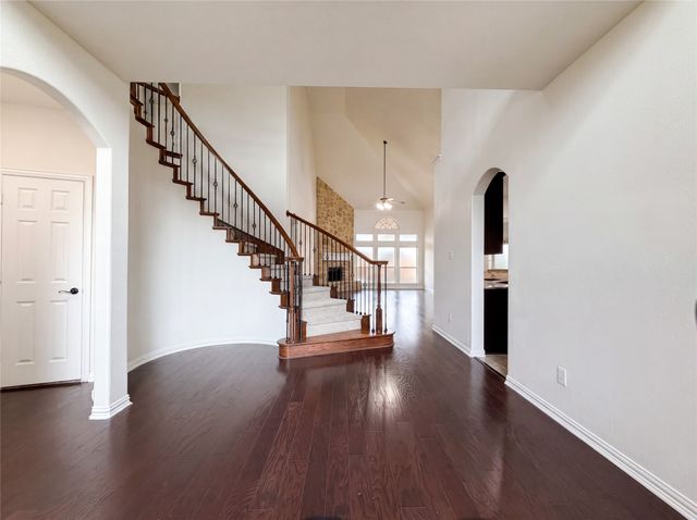2948 Almansa, Grand Prairie, TX 75054