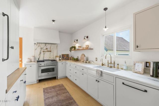 209 W Constance Avenue, Santa Barbara, CA 93105
