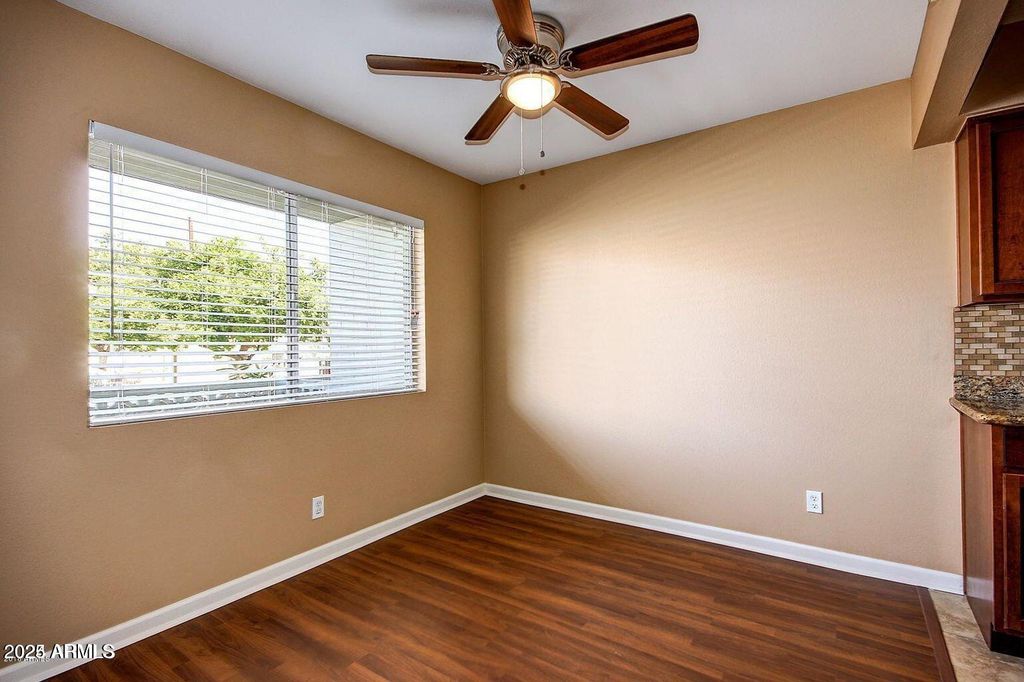 1702 W TUCKEY Lane 111, Phoenix, AZ 85015 — photo 4