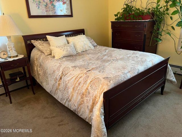 8 Killington Road, Toms River, NJ 08757