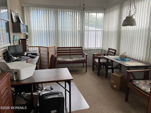 8 Killington Road, Toms River, NJ 08757