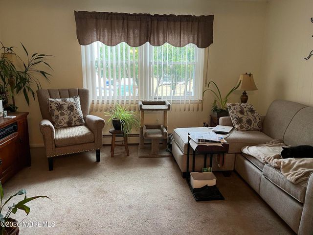 8 Killington Road, Toms River, NJ 08757