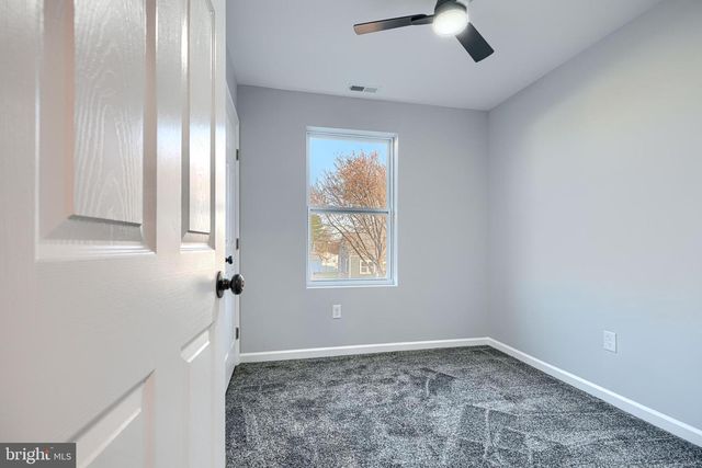 9 AVENAL RD, Baltimore, MD 21221