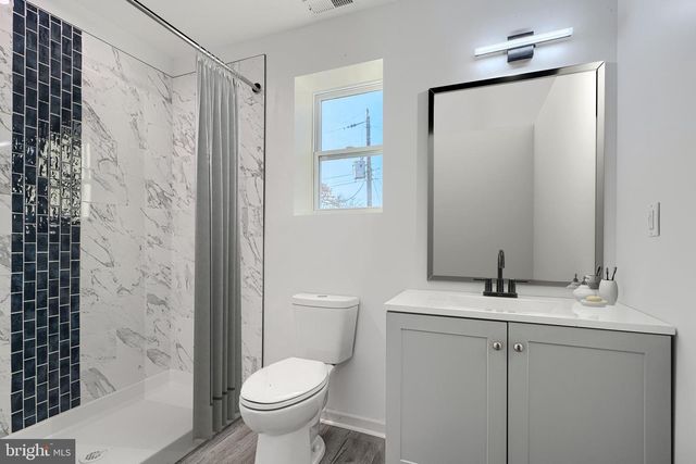 9 AVENAL RD, Baltimore, MD 21221