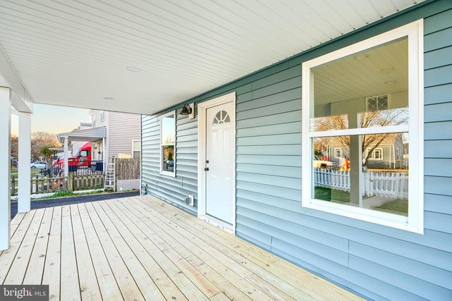 9 AVENAL RD, Baltimore, MD 21221