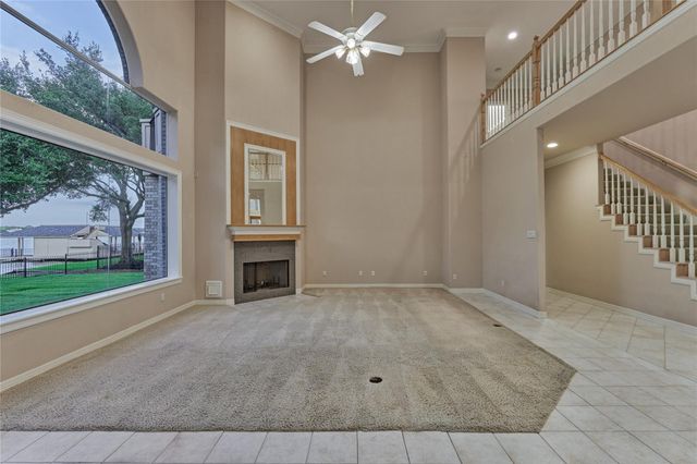9370 Escondido Drive, Willis, TX 77318