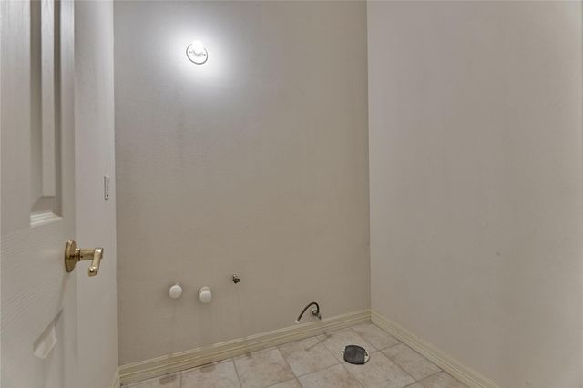 9370 Escondido Drive, Willis, TX 77318