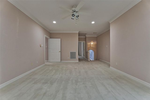 9370 Escondido Drive, Willis, TX 77318