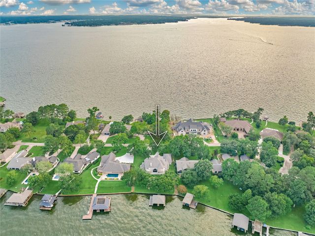 9370 Escondido Drive, Willis, TX 77318