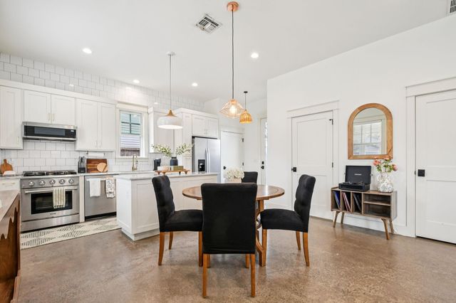 3500 Pickle DR B, Austin, TX 78702