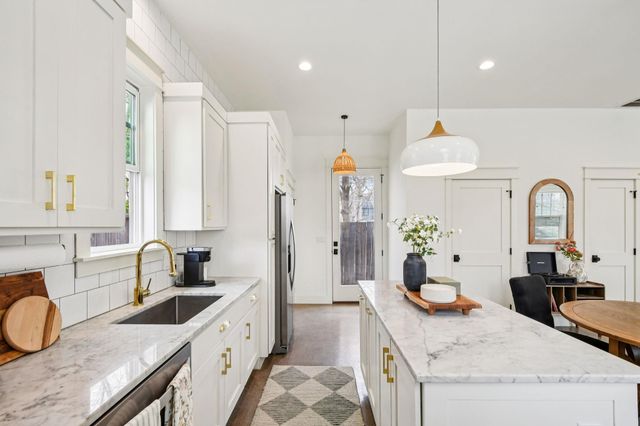 3500 Pickle DR B, Austin, TX 78702