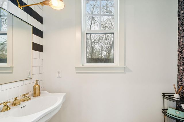 3500 Pickle DR B, Austin, TX 78702