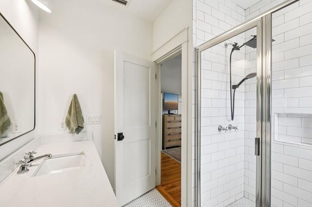 3500 Pickle DR B, Austin, TX 78702