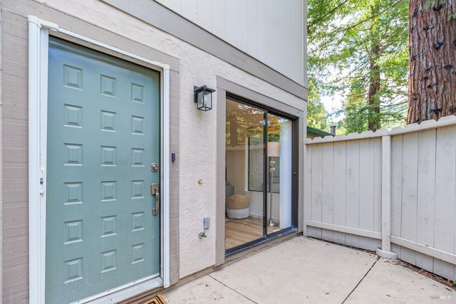 121 Cheda Ln, Novato, CA 94947