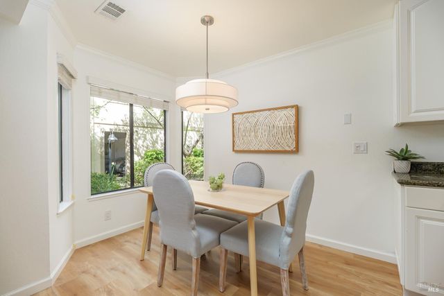 121 Cheda Ln, Novato, CA 94947