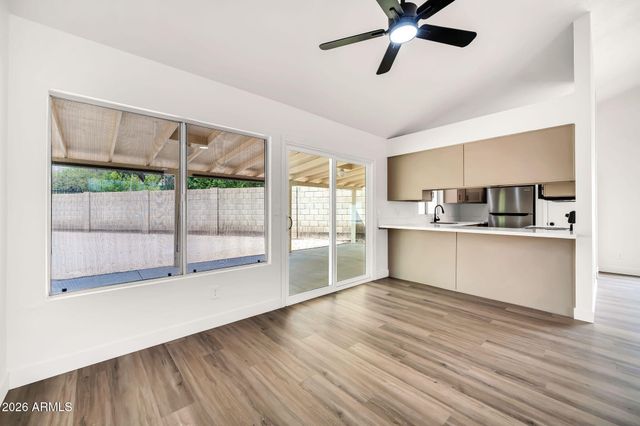 19662 N 8TH Place, Phoenix, AZ 85024