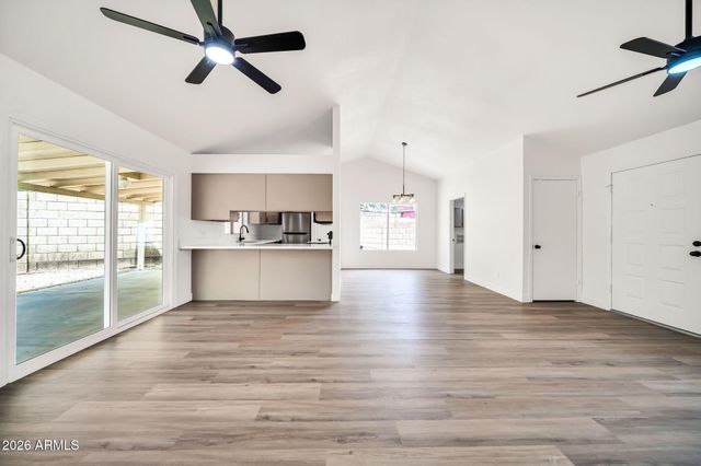 19662 N 8TH Place, Phoenix, AZ 85024