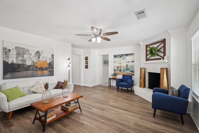 15322 Torry Pines Road, Houston, TX 77062