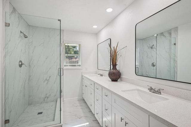 15322 Torry Pines Road, Houston, TX 77062