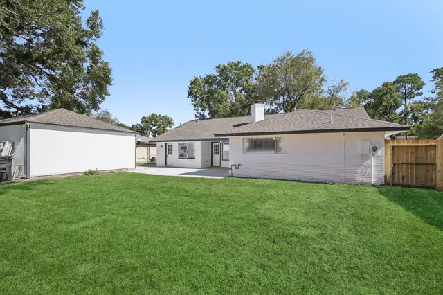 15322 Torry Pines Road, Houston, TX 77062